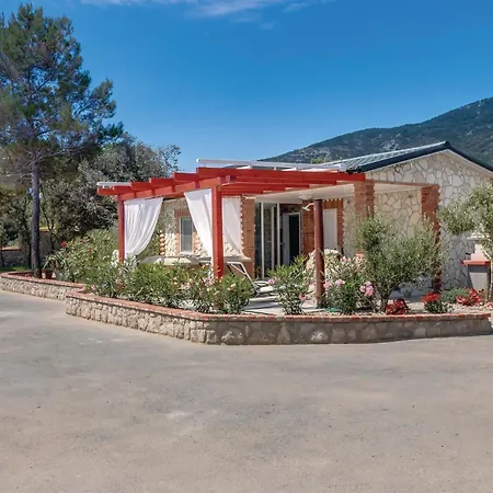 2 Bedroom Cozy In Nerezine