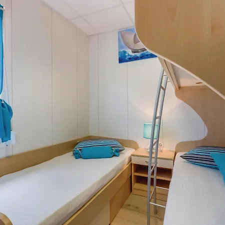 2 Bedroom Cozy In بيت للعطل
