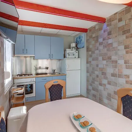 2 Bedroom Cozy In بيت للعطل *