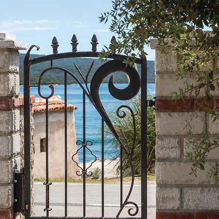 Casa vacanze Front In With Jacuzzi *