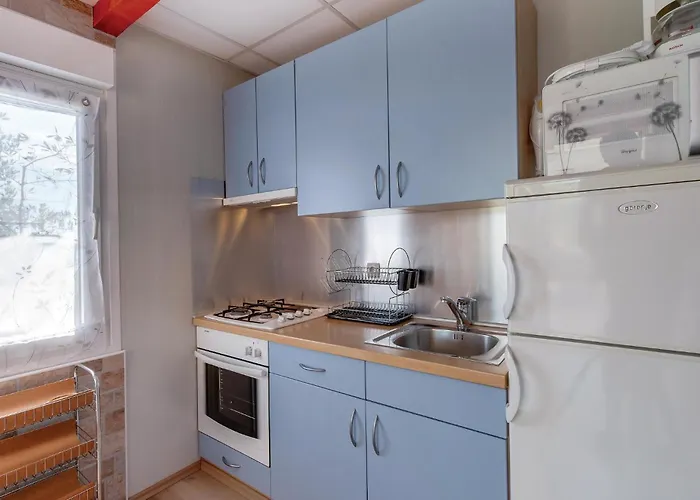 Stunning In Holiday home Nerezine